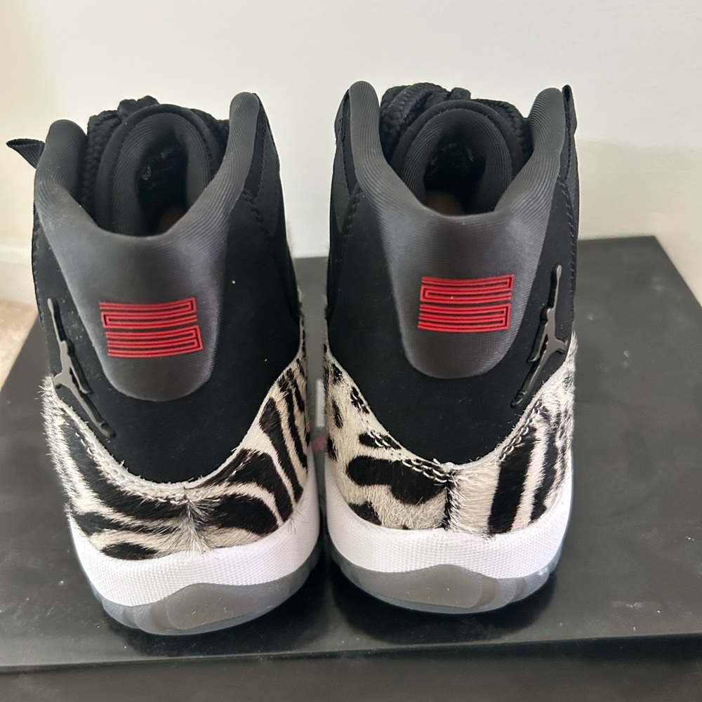 Jordan Retro 11 “Animal Instinct” Sz 7.5 - Picture 3 of 6